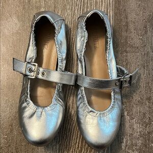 Schutz silver Mary Jane style ballet flat size 8